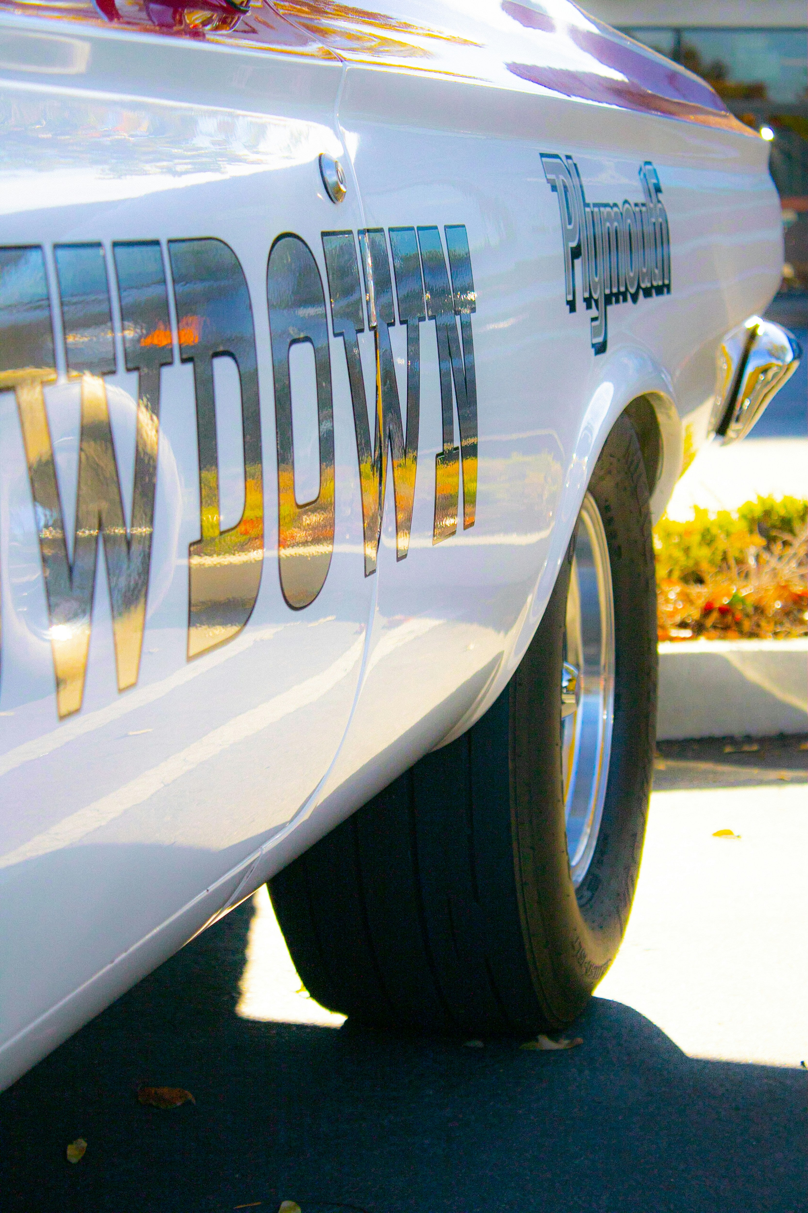 Custom Vehicle Lettering & Graphics | Cars, Trucks & Vans